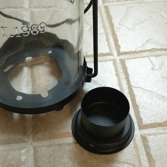 Yankee Candle Black Metal and Clear Glass Lantern - Picture 5 of 5